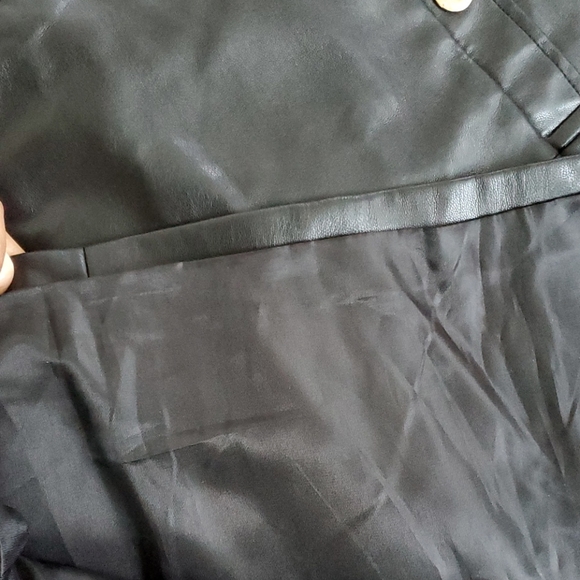 Liz Claiborne Black Leather Skirt - Picture 6 of 9